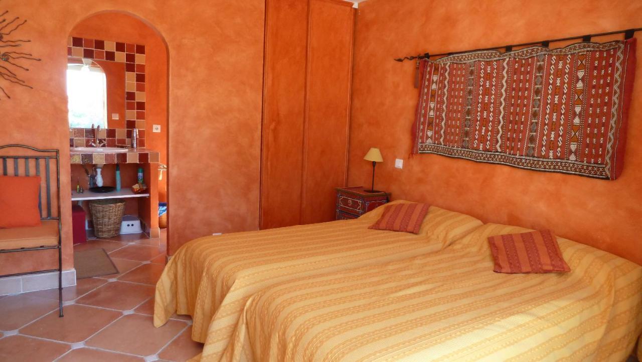 Bed and Breakfast Les Cigalous Restinclieres Екстер'єр фото