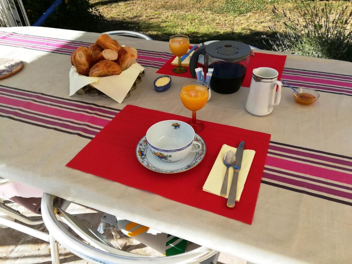 Bed and Breakfast Les Cigalous Restinclieres Екстер'єр фото