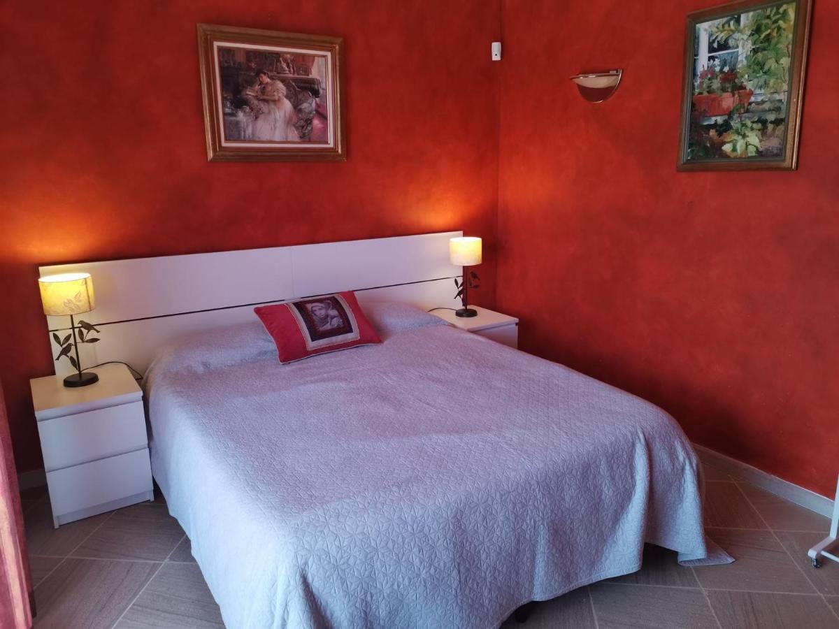 Bed and Breakfast Les Cigalous Restinclieres Екстер'єр фото