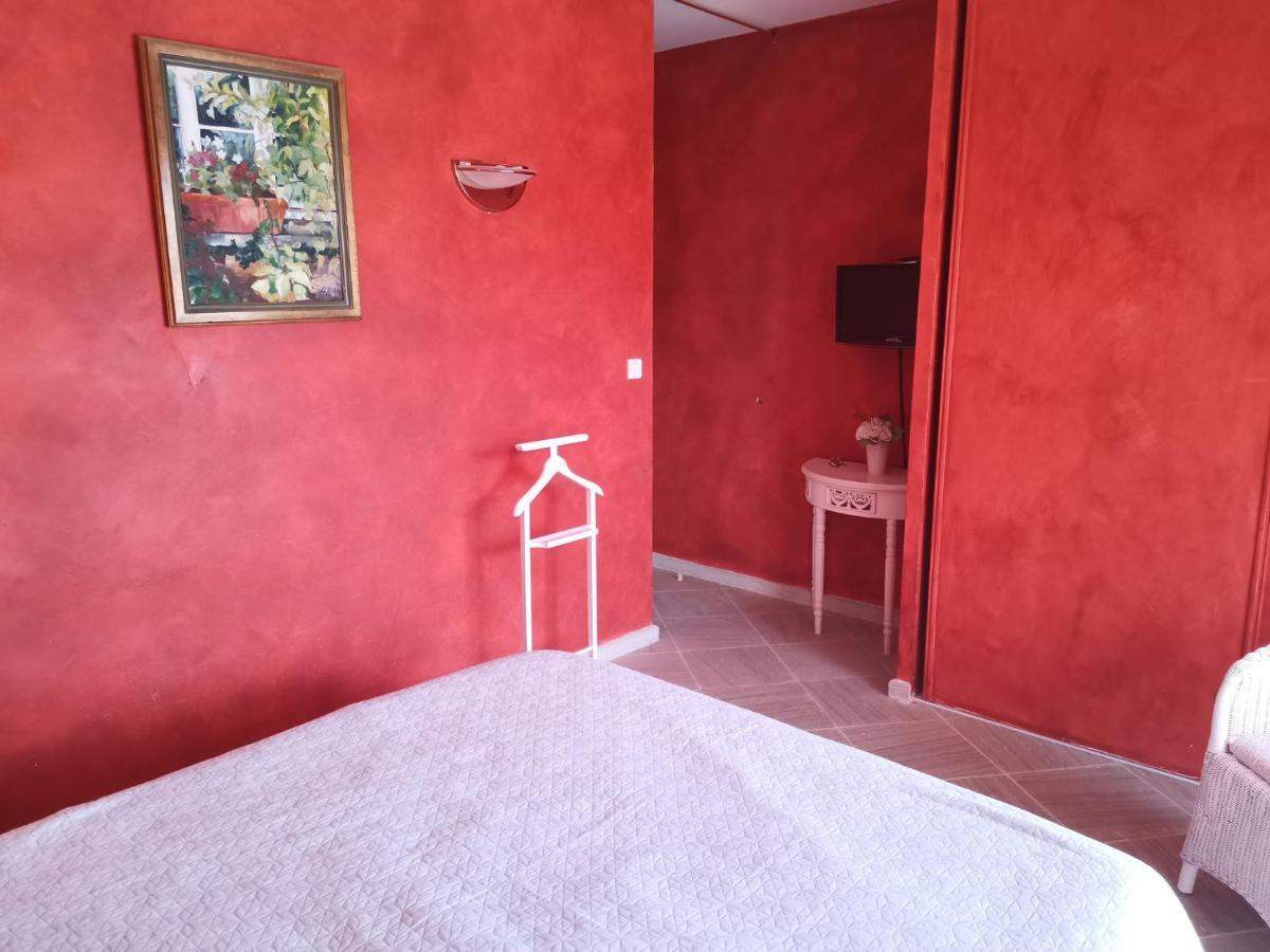 Bed and Breakfast Les Cigalous Restinclieres Екстер'єр фото